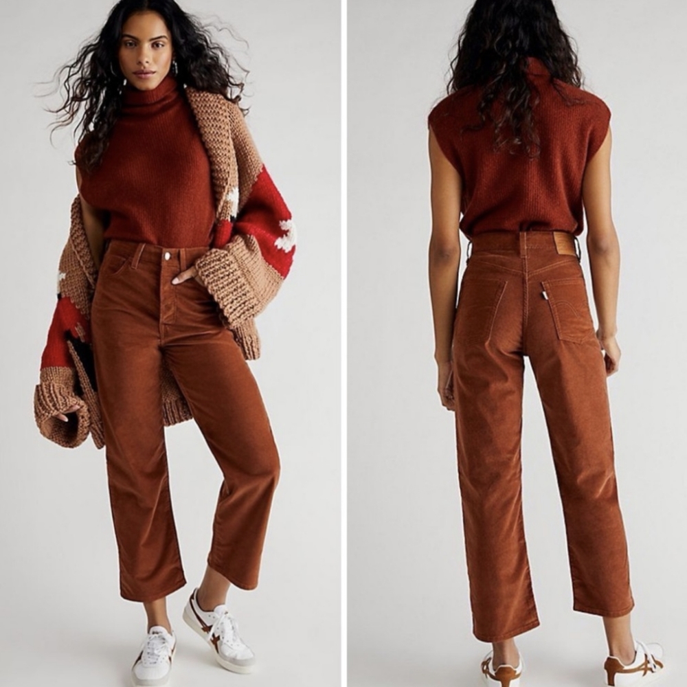 Levis • ribcage straight ankle velveteen